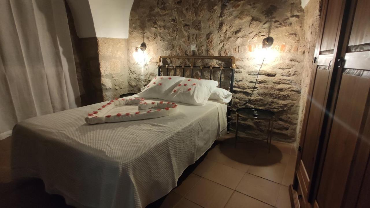 Apartamentos Rurales La Casa De Luis Santa Cruz de la Sierra 外观 照片