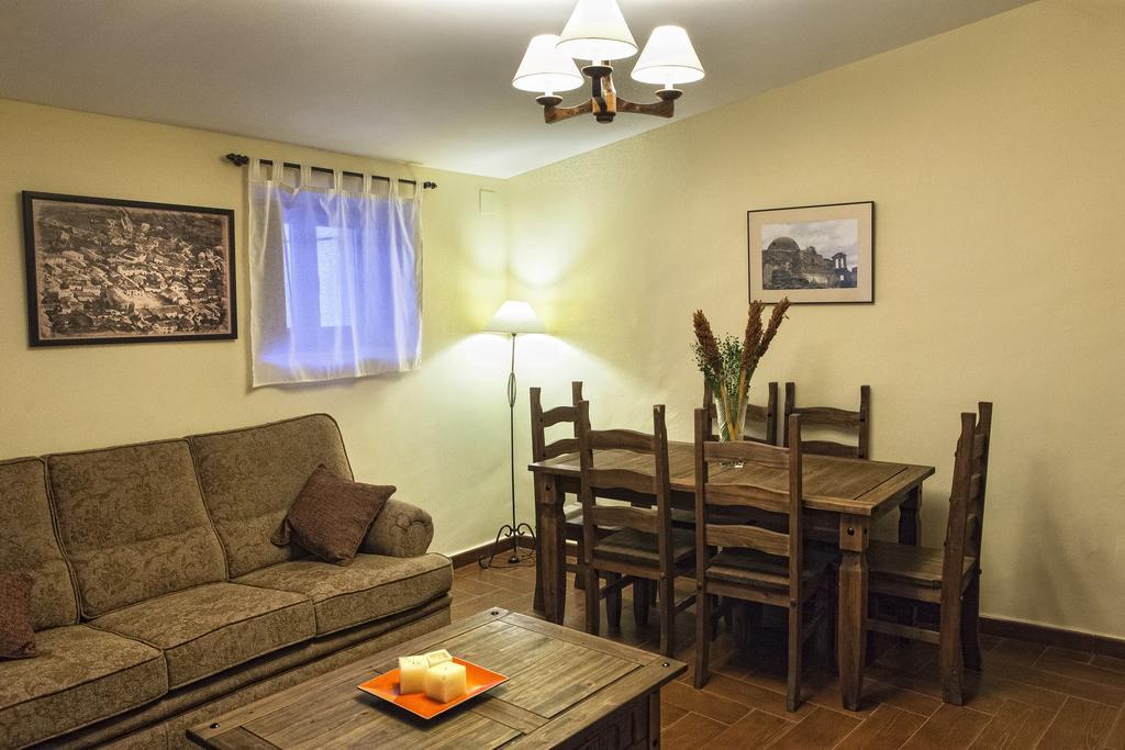 Apartamentos Rurales La Casa De Luis Santa Cruz de la Sierra 外观 照片