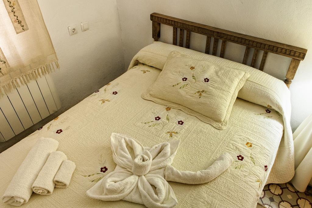 Apartamentos Rurales La Casa De Luis Santa Cruz de la Sierra 外观 照片